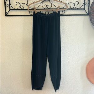 Doodls Black Cropped Pants | Small